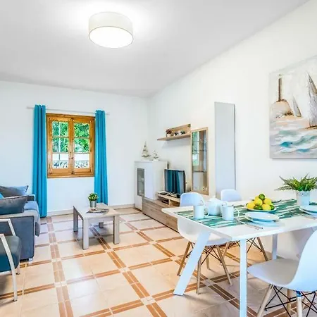 Vila Sleeps 6 Pool Air Con Wifi *